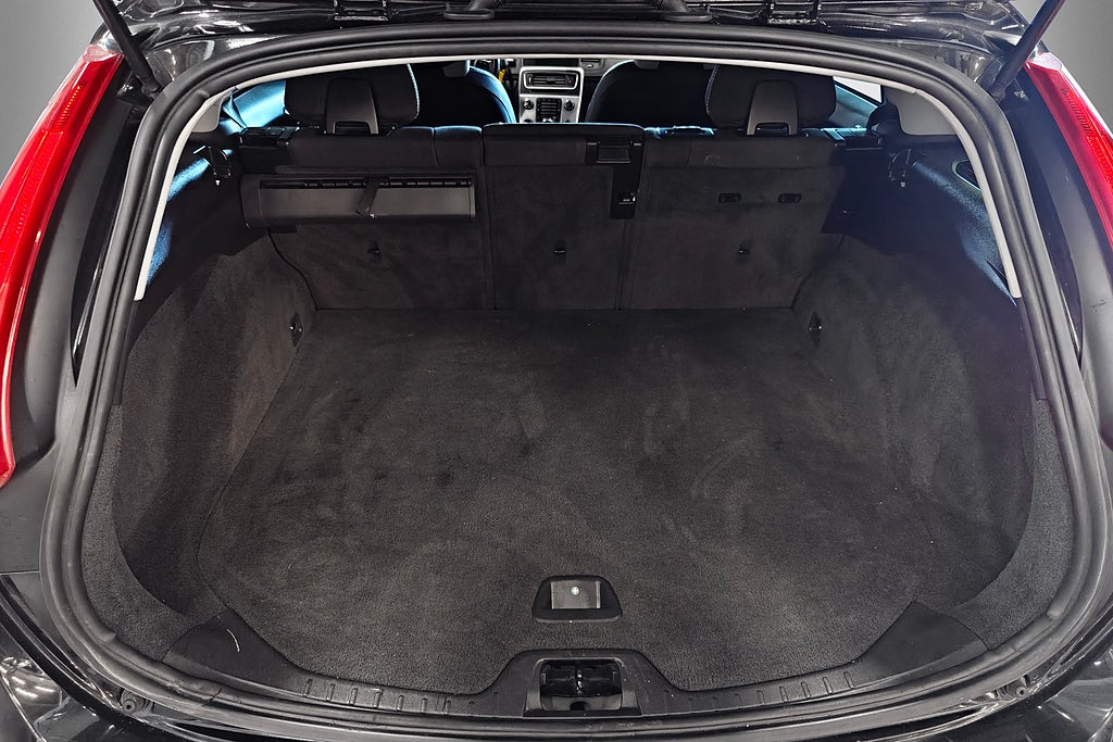 Volvo V60 2011 - miniatyr 16