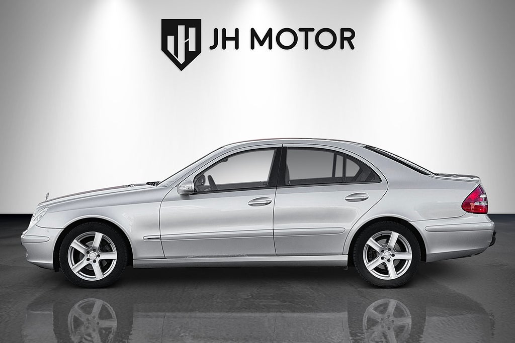Mercedes-Benz E 2005 - miniatyr 3