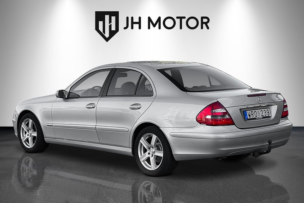 Mercedes-Benz E 2005 - miniatyr 4