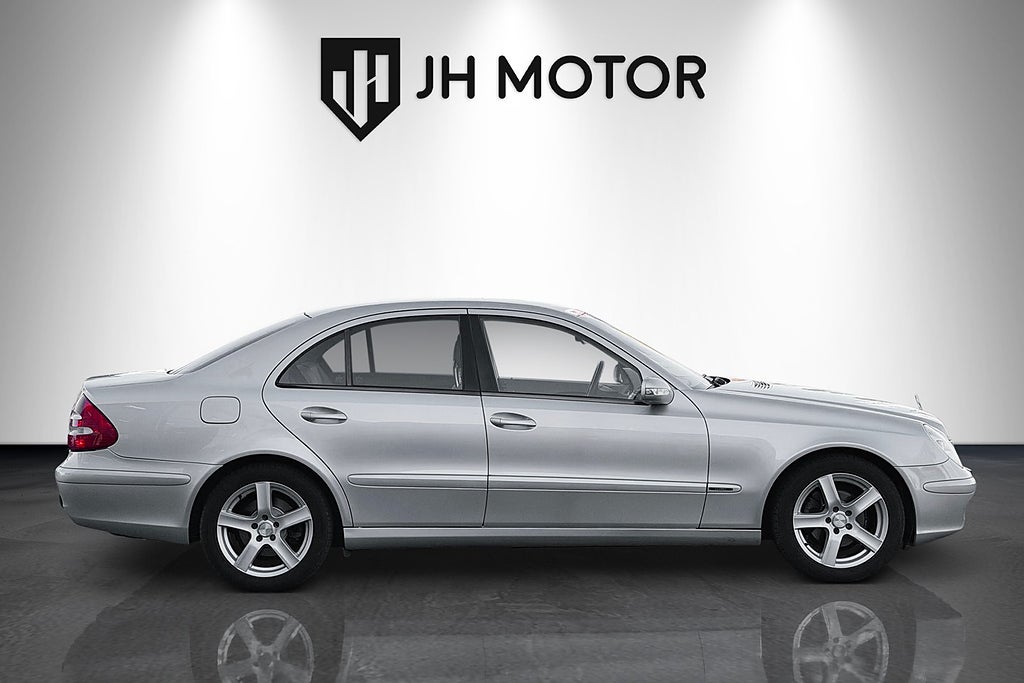 Mercedes-Benz E 2005 - miniatyr 7