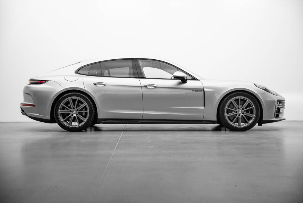 Porsche Panamera 4S E-Hybrid - miniatyr 3