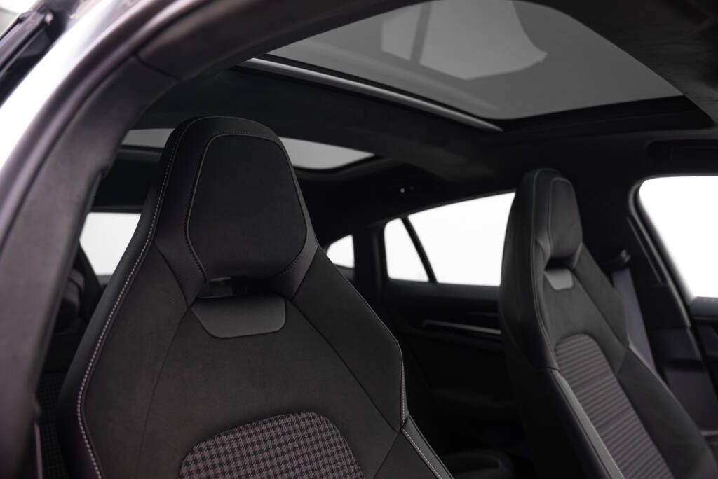 Porsche Panamera 4S E-Hybrid - miniatyr 22
