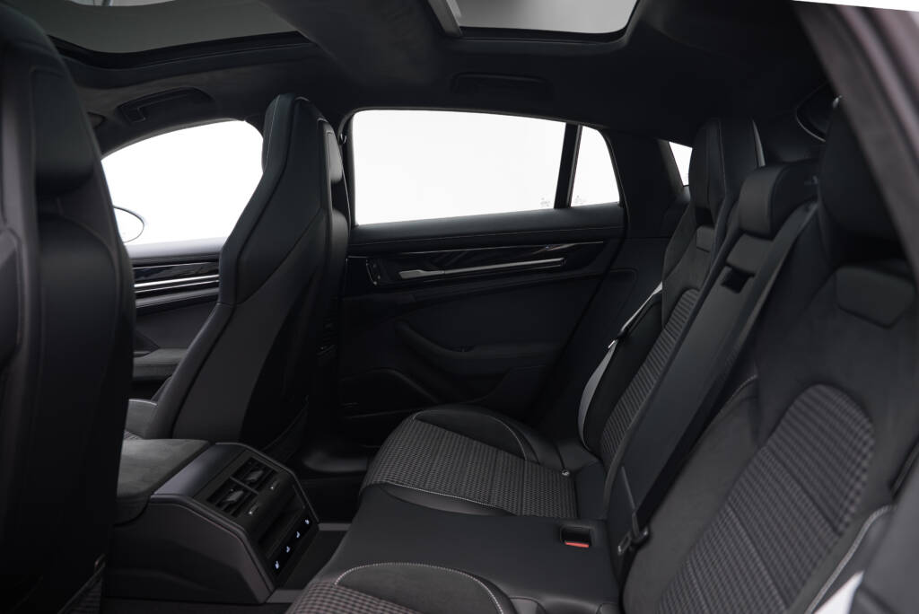 Porsche Panamera 4S E-Hybrid - miniatyr 23