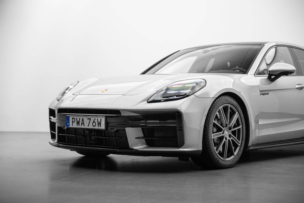 Porsche Panamera 4S E-Hybrid - miniatyr 9