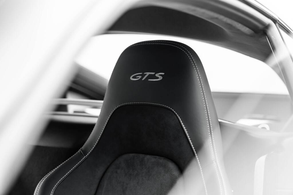 Porsche Cayman GTS 4.0 - miniatyr 14
