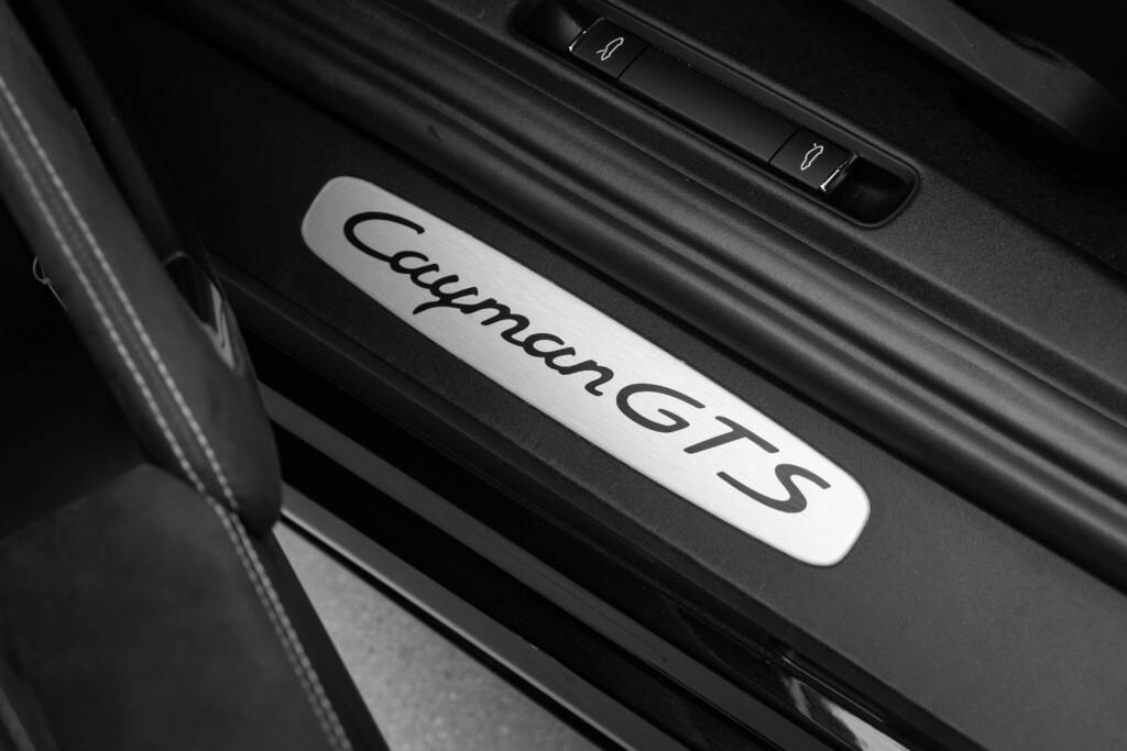Porsche Cayman GTS 4.0 - miniatyr 39