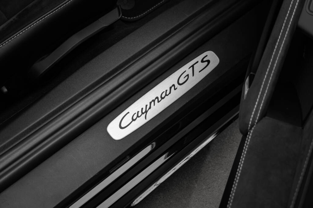 Porsche Cayman GTS 4.0 - miniatyr 47
