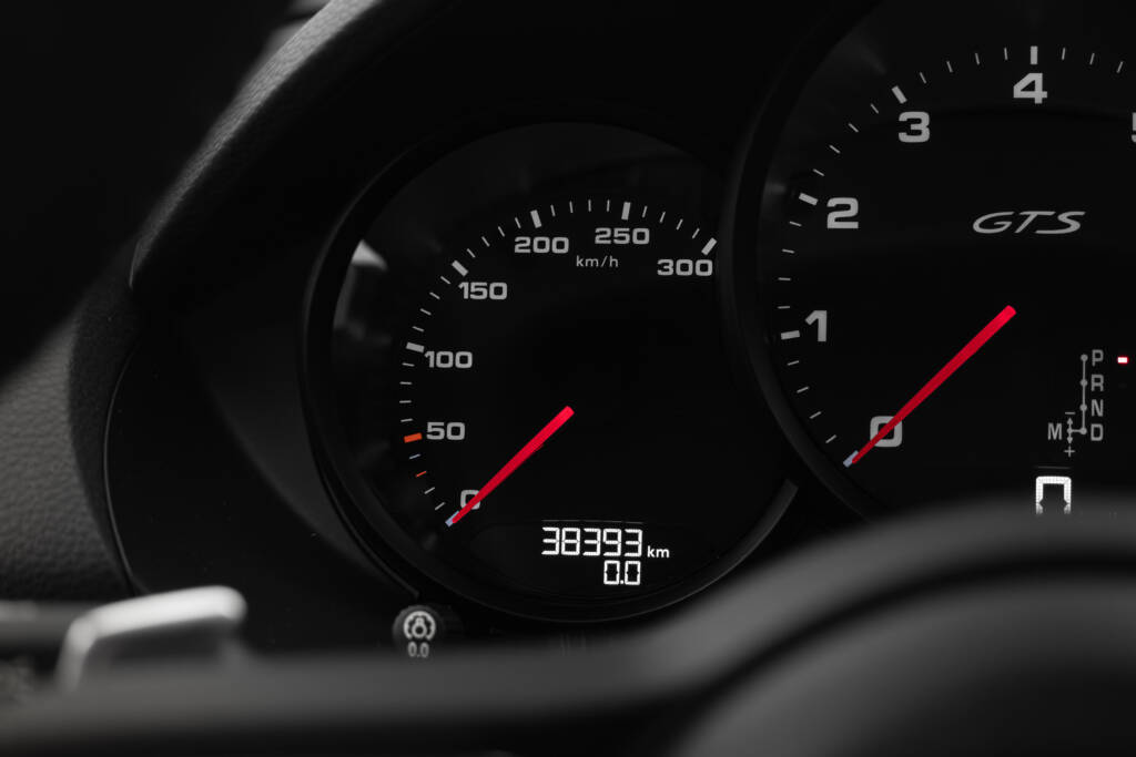 Porsche Cayman 718 GTS - miniatyr 15