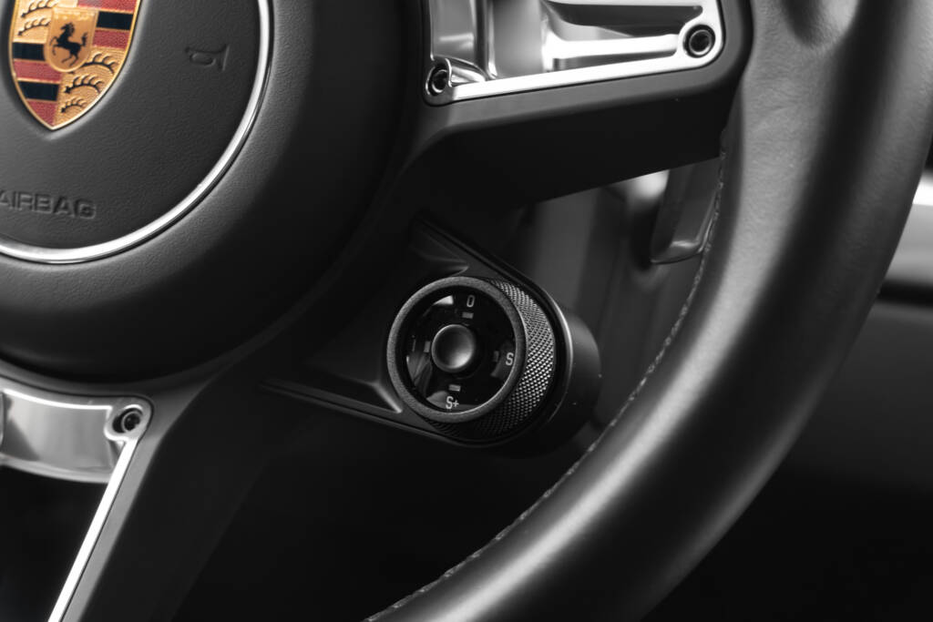 Porsche Cayman 718 GTS - miniatyr 18