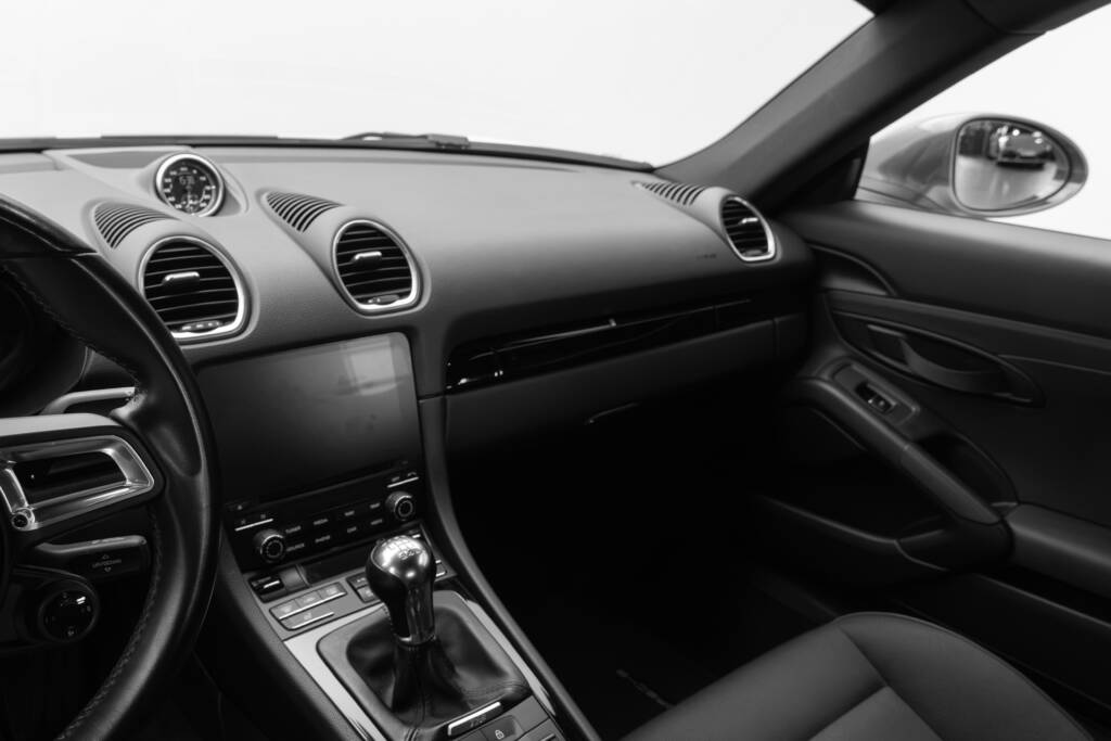 Porsche Cayman 718 T - miniatyr 11