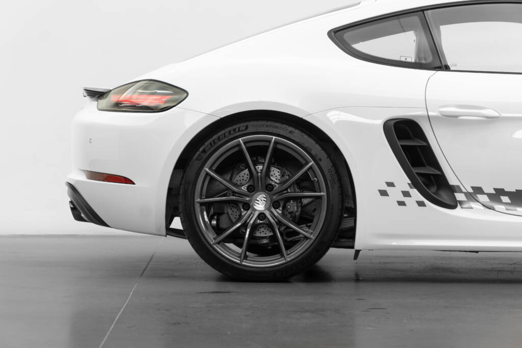 Porsche Cayman 718 T - miniatyr 6