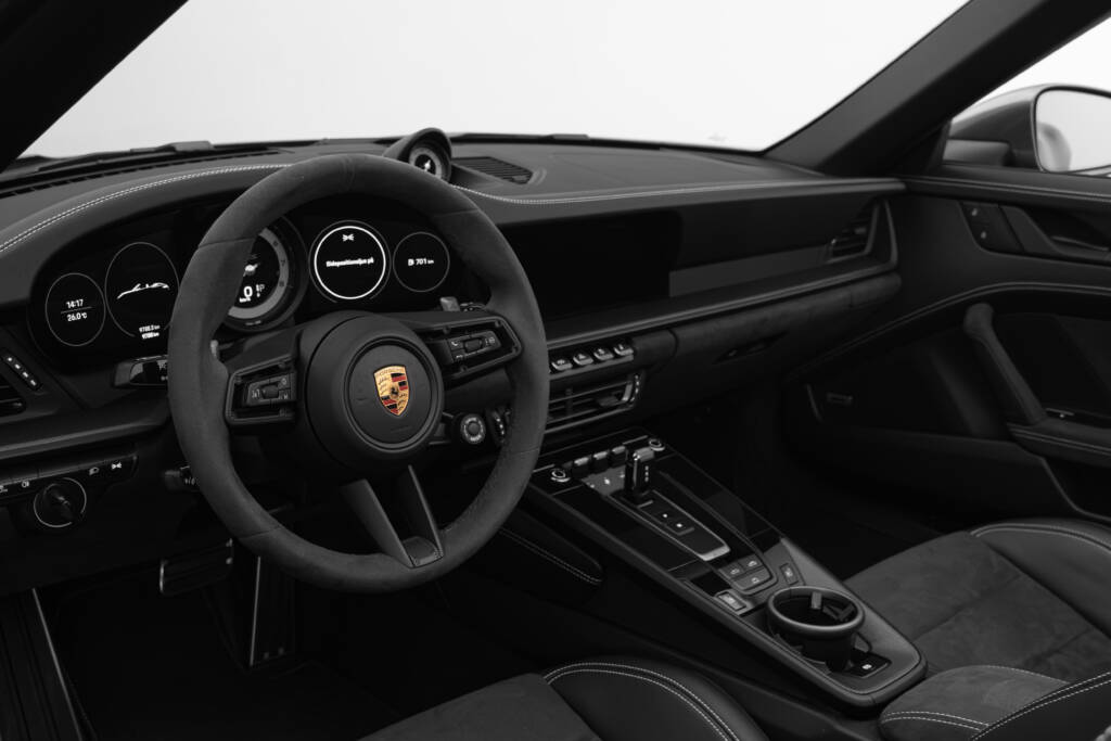 Porsche 911 Carrera GTS Cab - miniatyr 15