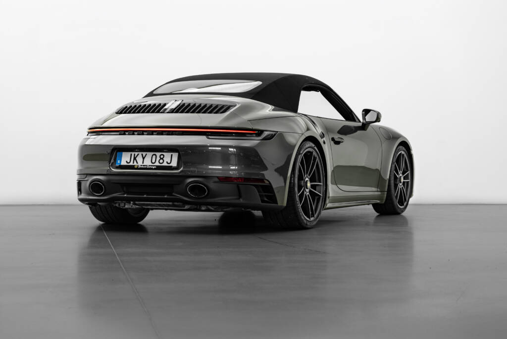 Porsche 911 Carrera GTS Cab - miniatyr 3