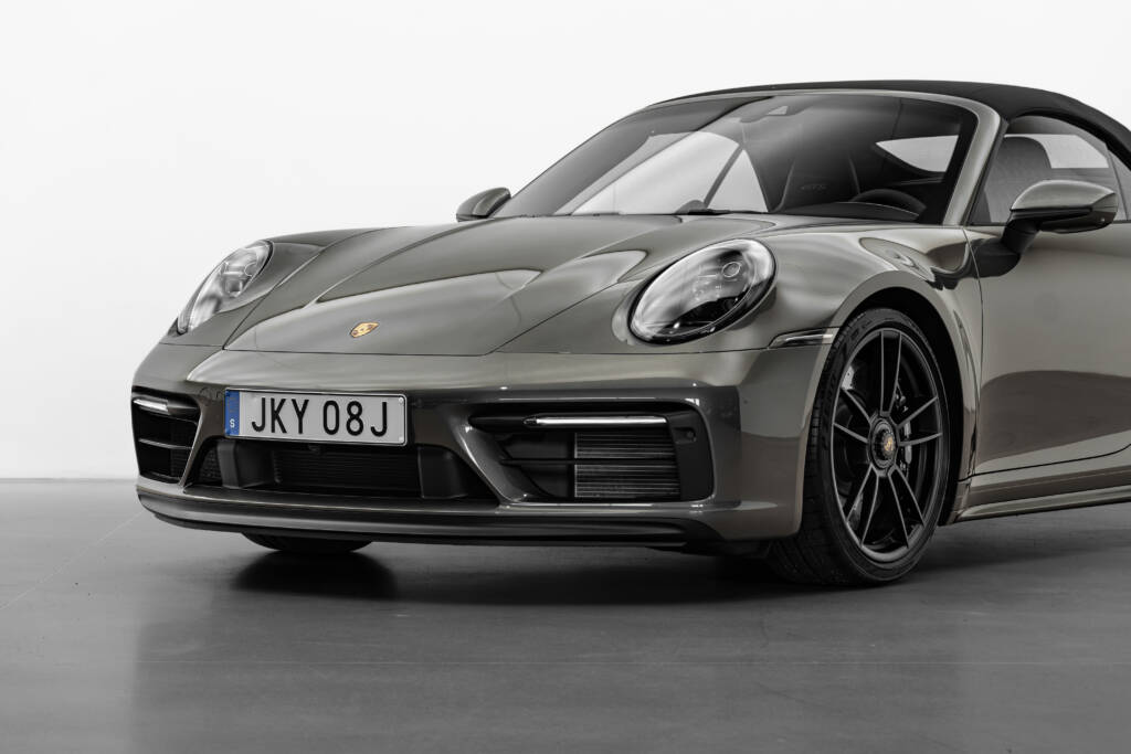 Porsche 911 Carrera GTS Cab - miniatyr 30