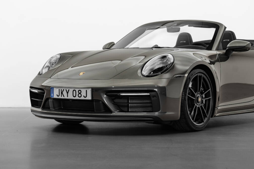 Porsche 911 Carrera GTS Cab - miniatyr 31