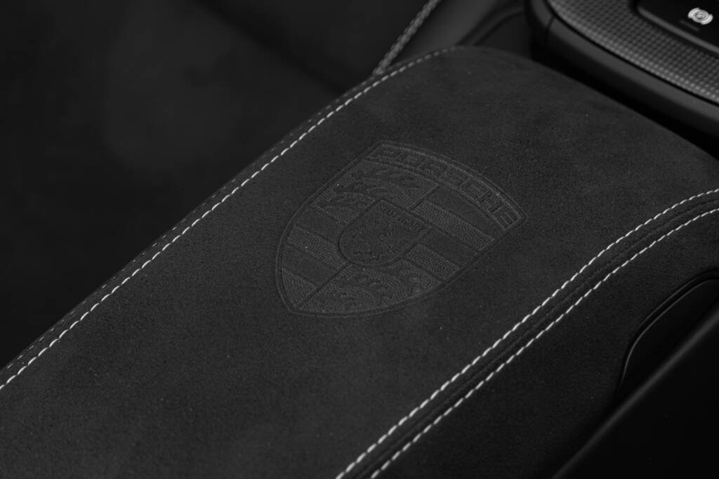 Porsche 911 Carrera GTS Cab - miniatyr 35