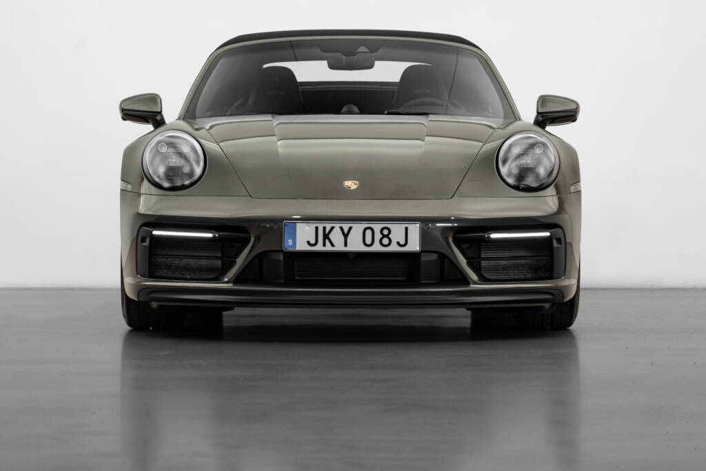 Porsche 911 Carrera GTS Cab - miniatyr 6