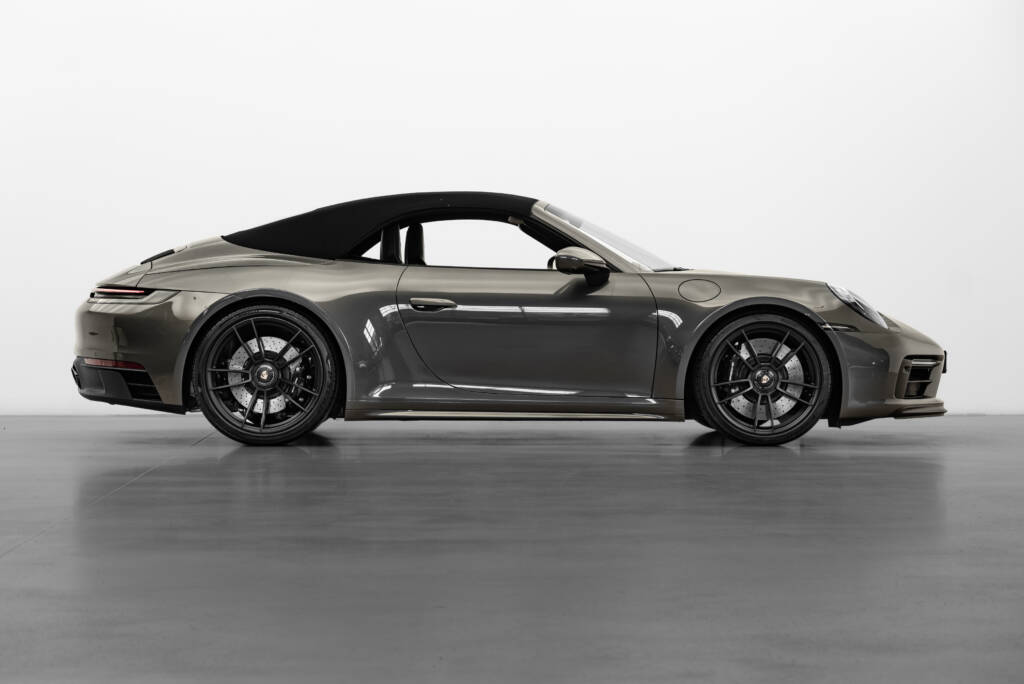 Porsche 911 Carrera GTS Cab - miniatyr 9