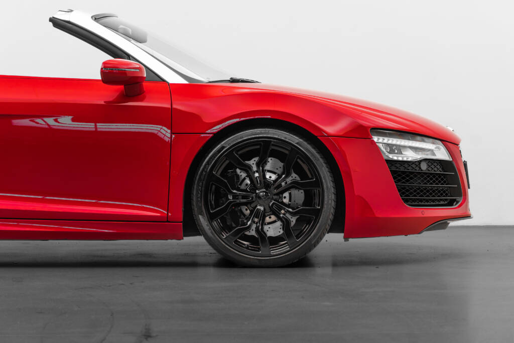 Audi R8 V10 Spyder - miniatyr 12