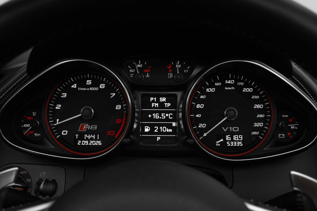 Audi R8 V10 Spyder - miniatyr 22