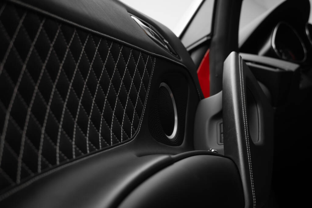 Audi R8 V10 Spyder - miniatyr 24