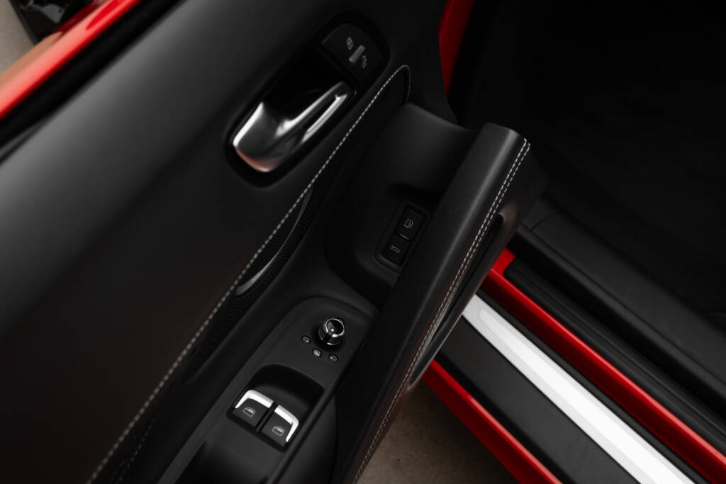 Audi R8 V10 Spyder - miniatyr 25