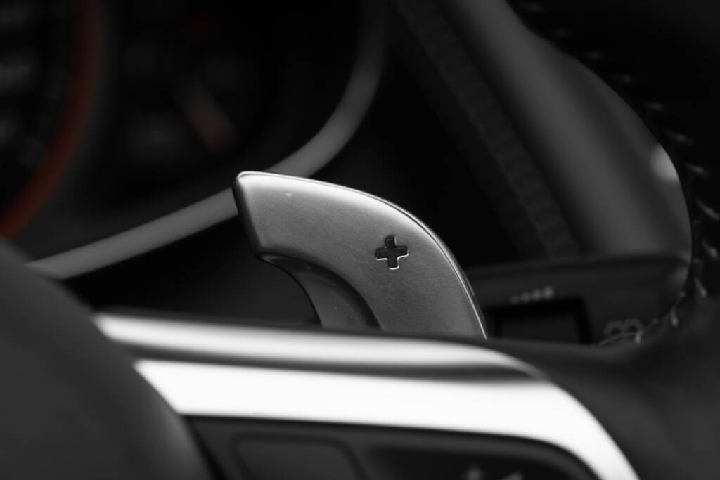Audi R8 V10 Spyder - miniatyr 28