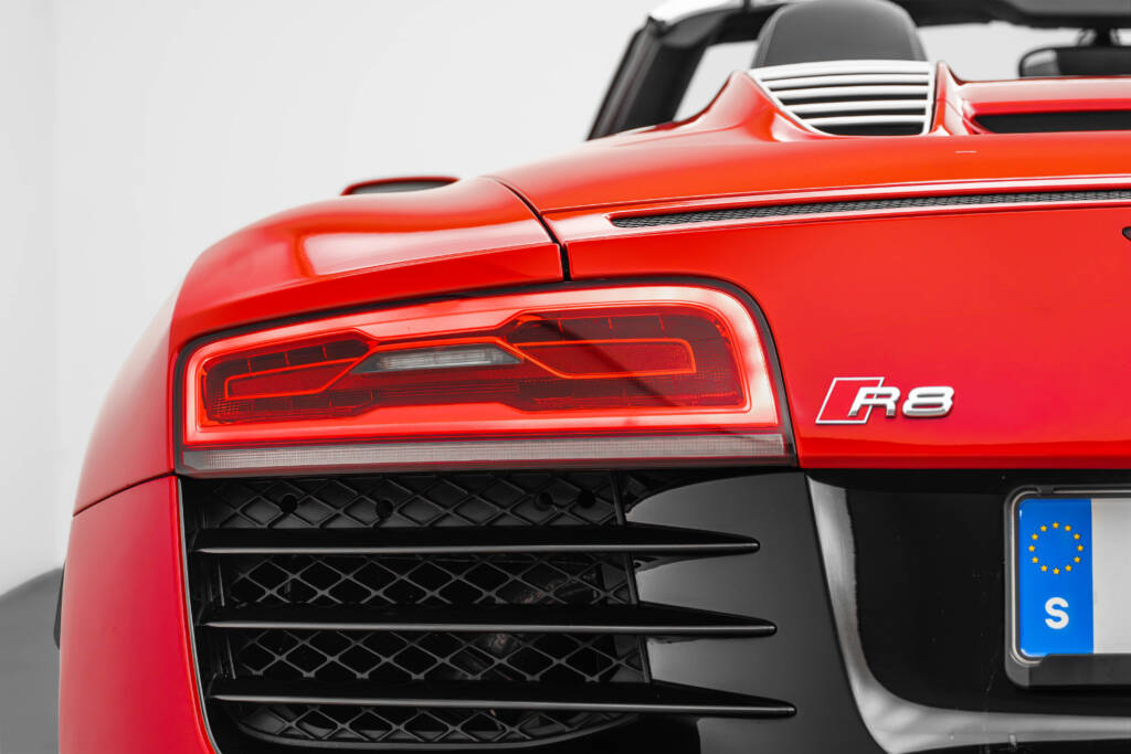 Audi R8 V10 Spyder - miniatyr 31