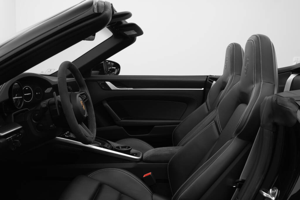 Porsche 911 Carrera 4S Cab - miniatyr 13