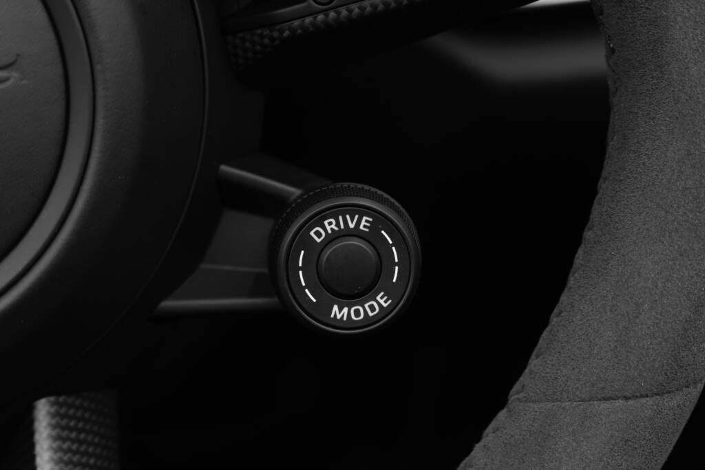 Porsche 911 Carrera 4S Cab - miniatyr 25