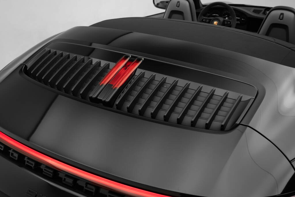 Porsche 911 Carrera 4S Cab - miniatyr 32