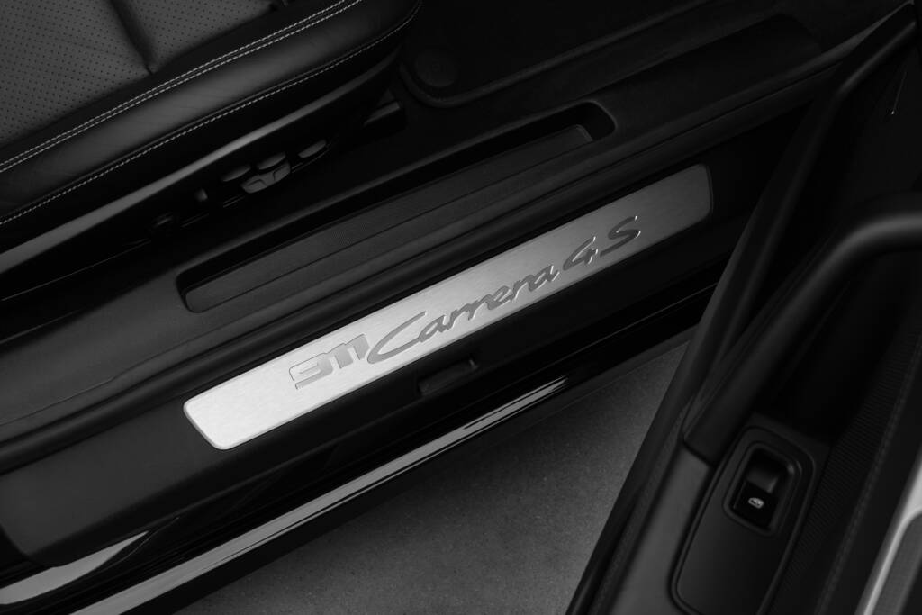 Porsche 911 Carrera 4S Cab - miniatyr 34