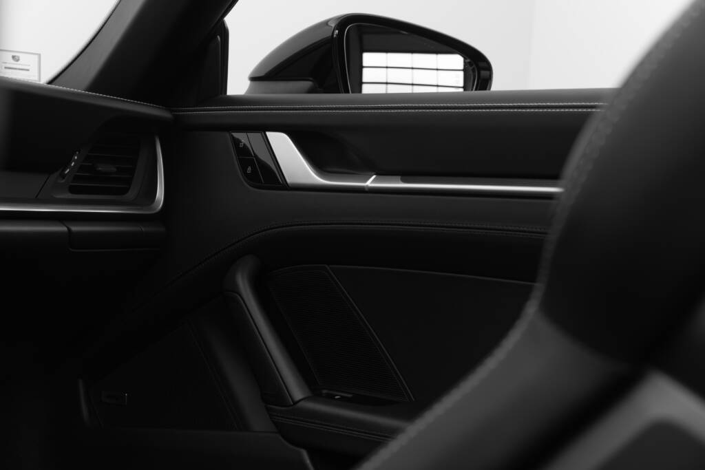 Porsche 911 Carrera 4S Cab - miniatyr 42