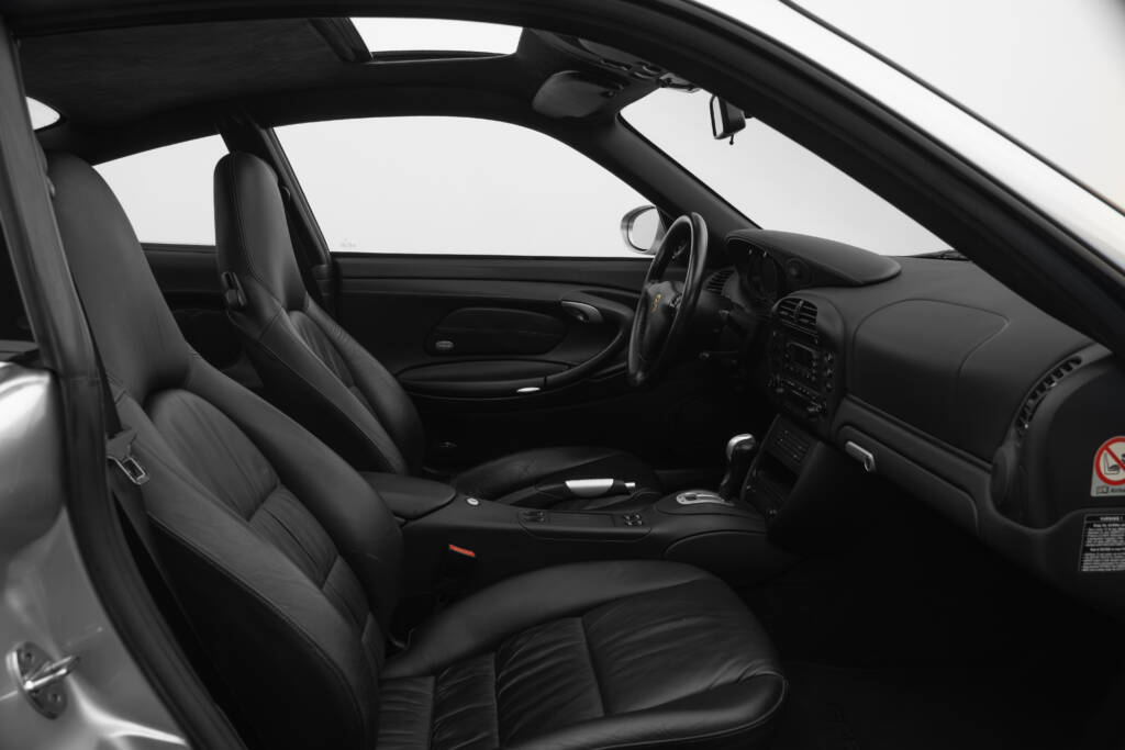 Porsche 911 Carrera 4S - miniatyr 22