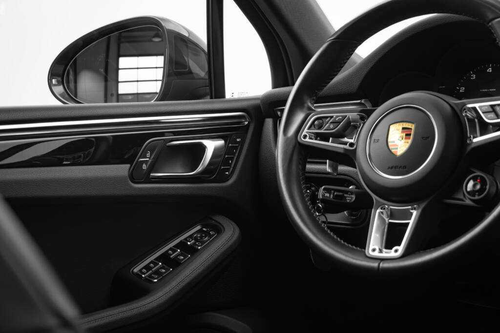Porsche Macan S - miniatyr 22