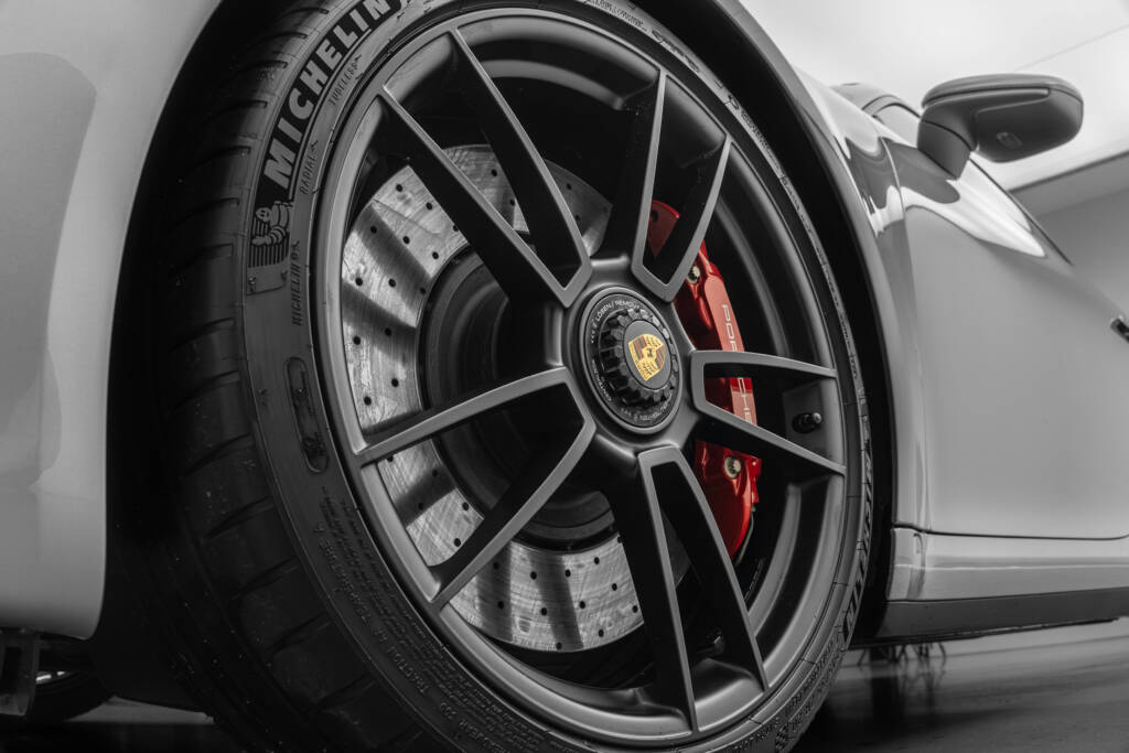 Porsche 911 Carrera GTS - miniatyr 35