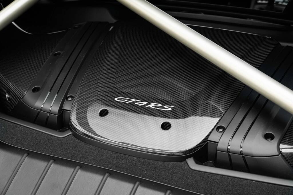 Porsche Cayman 718 GT4 RS - miniatyr 27