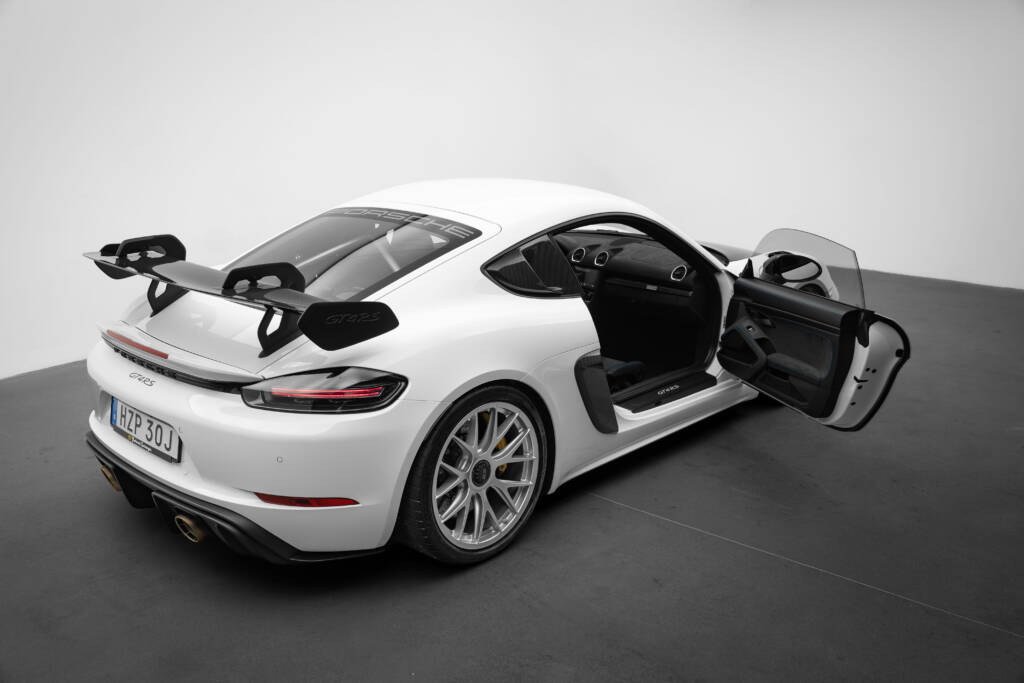 Porsche Cayman 718 GT4 RS - miniatyr 37