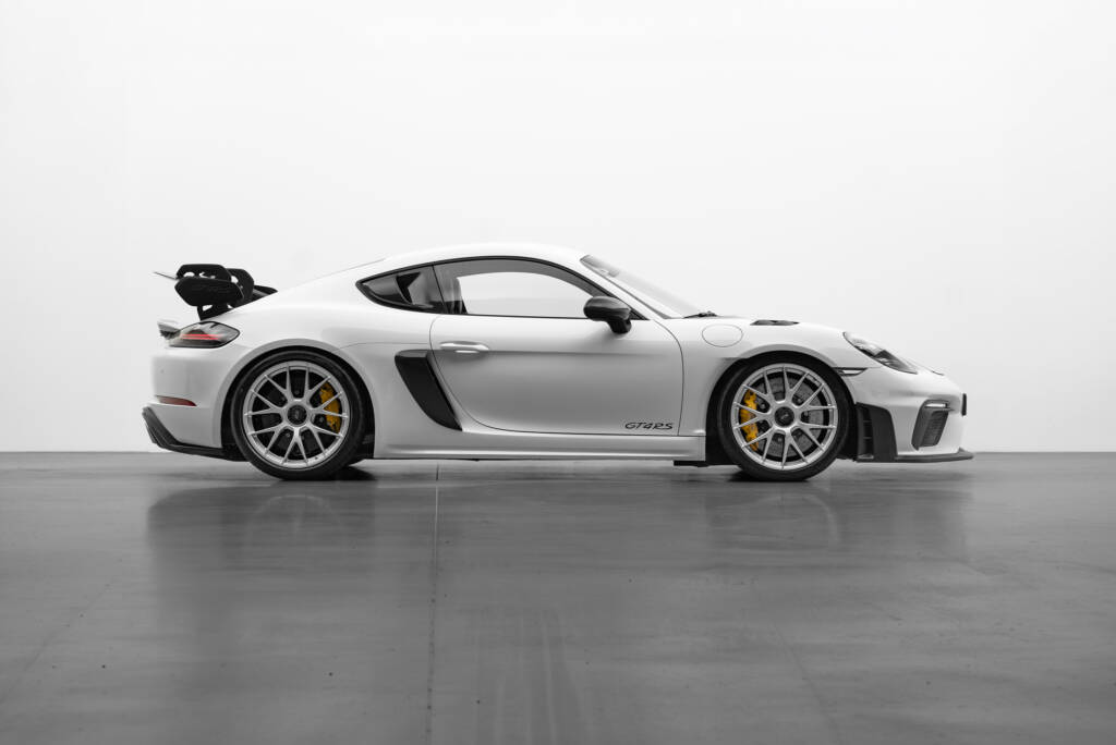 Porsche Cayman 718 GT4 RS - miniatyr 5