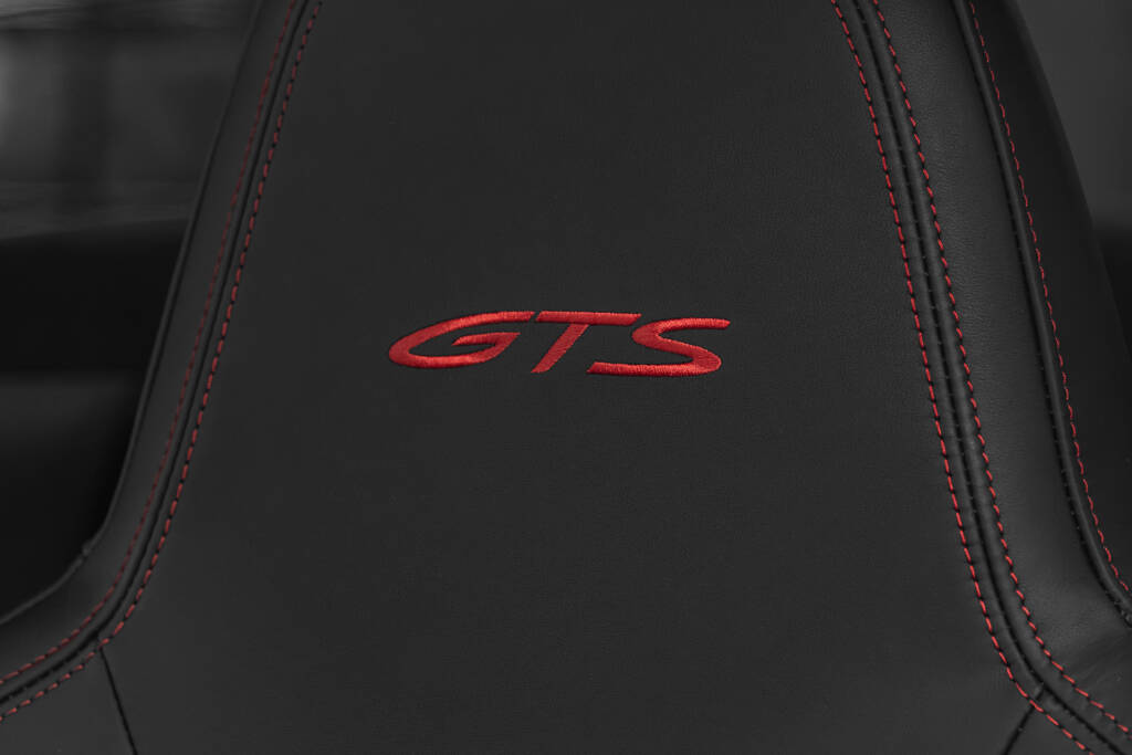 Porsche 911 Carrera GTS 4 - miniatyr 21
