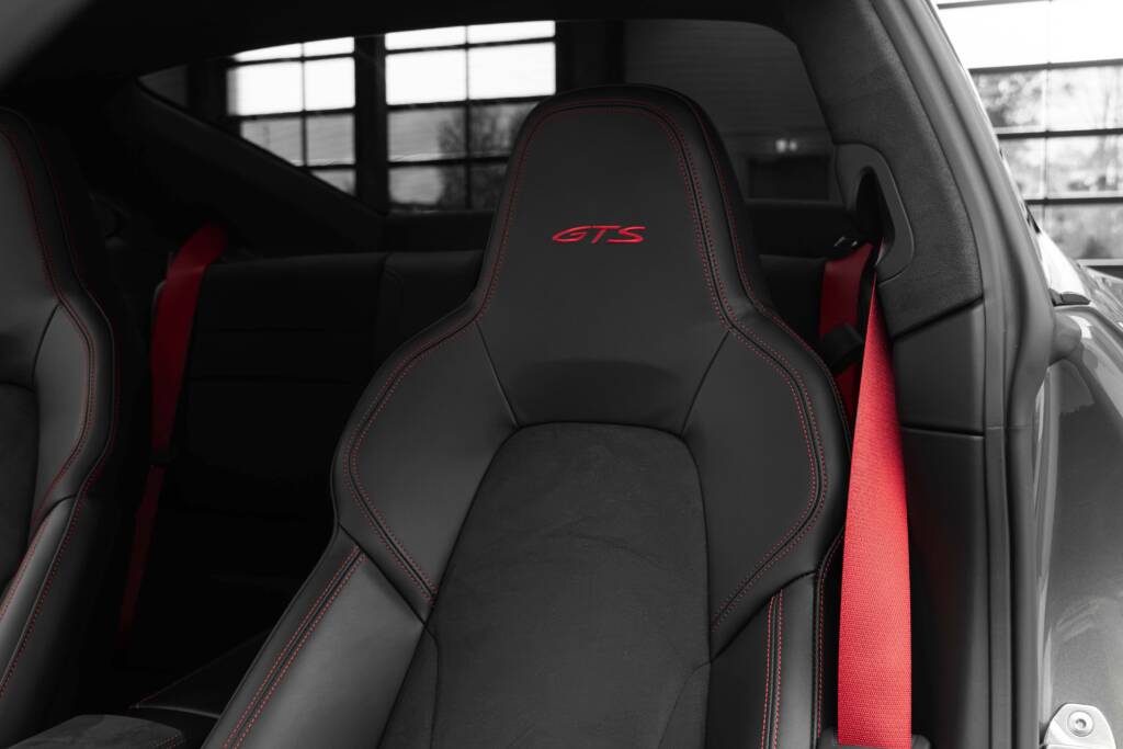 Porsche 911 Carrera GTS 4 - miniatyr 22