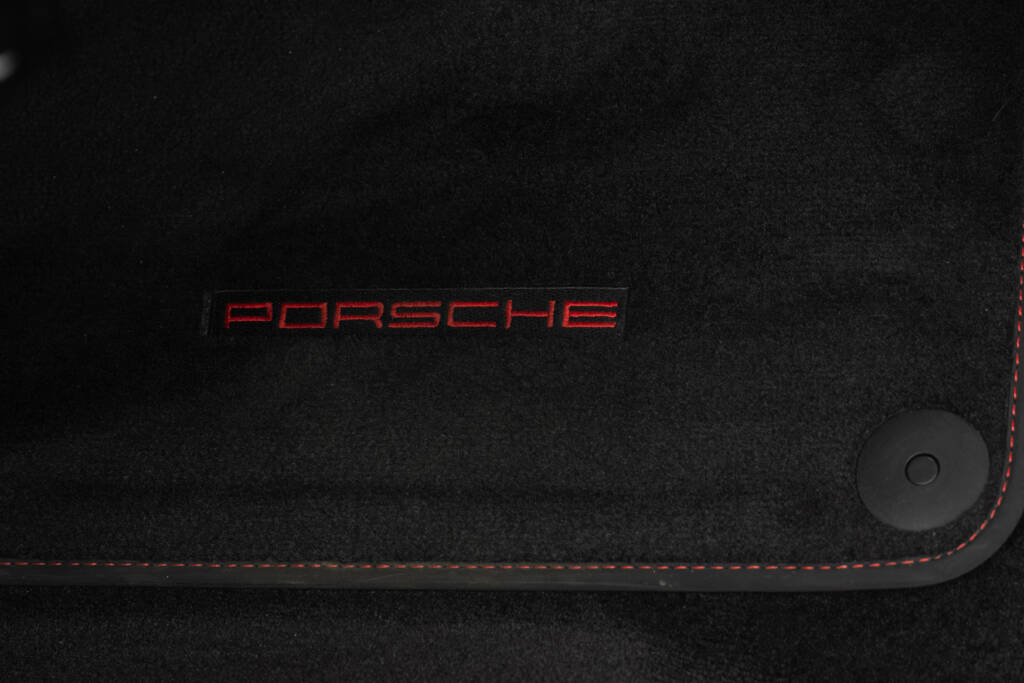 Porsche 911 Carrera GTS 4 - miniatyr 24