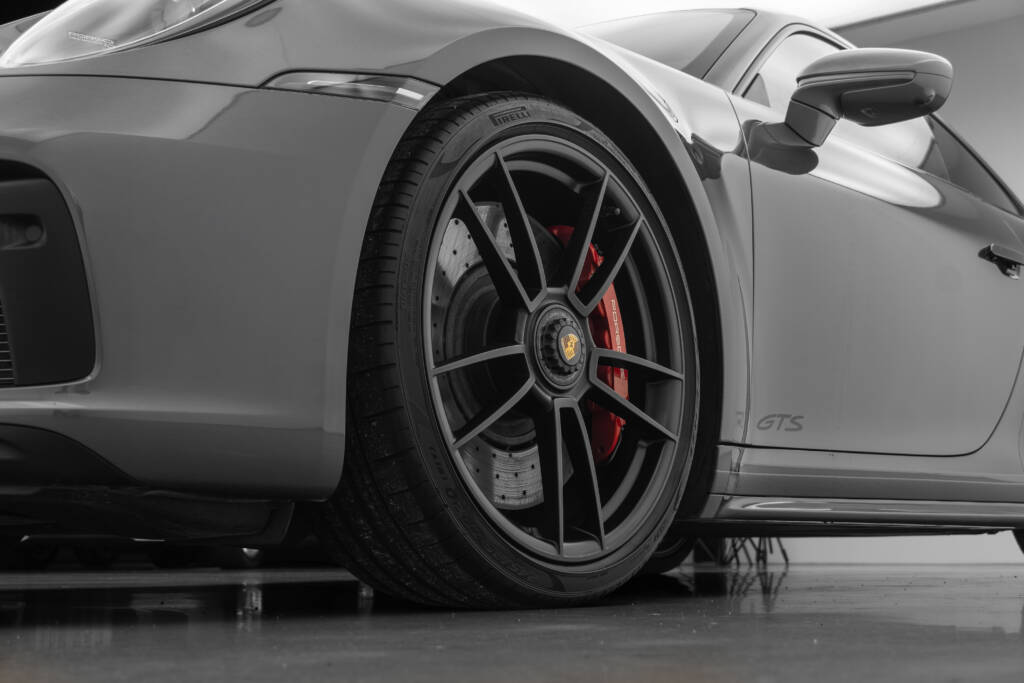 Porsche 911 Carrera GTS 4 - miniatyr 35