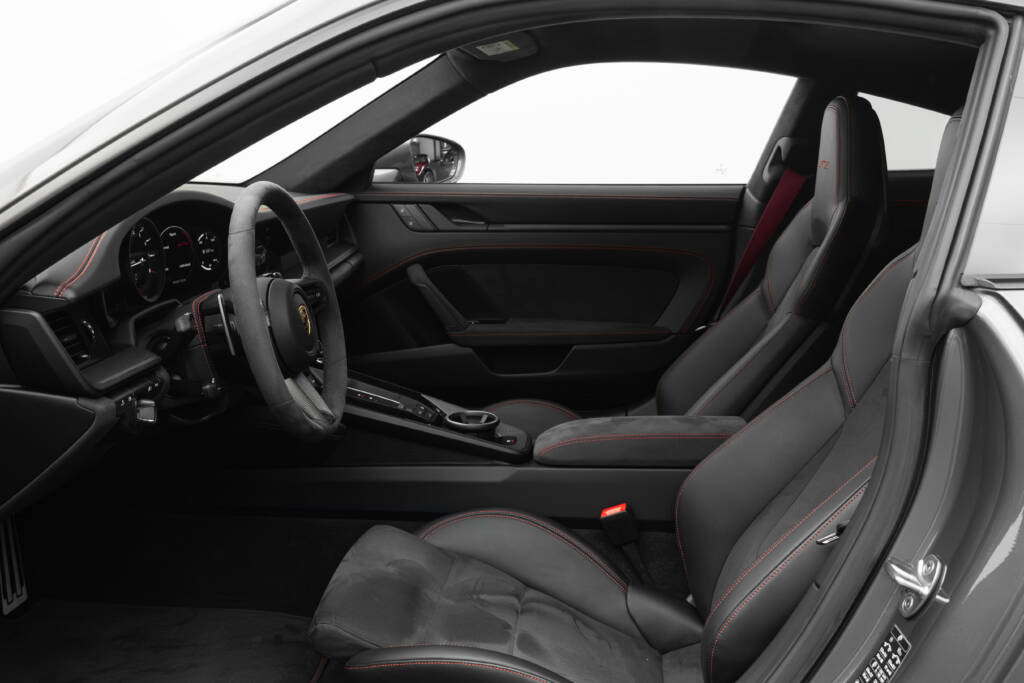Porsche 911 Carrera GTS 4 - miniatyr 10