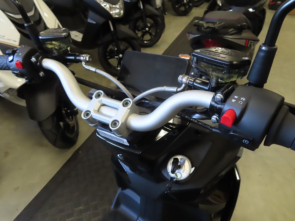 MOTO CR r9 2026 - miniatyr 7
