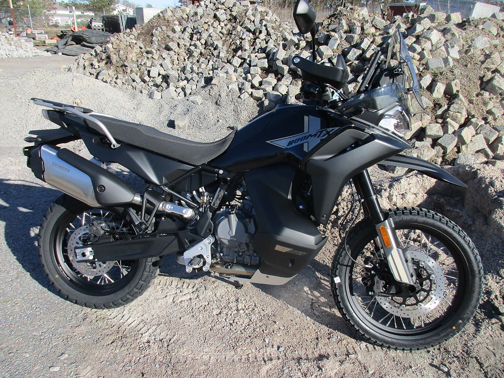 CFMOTO 800 MT-X