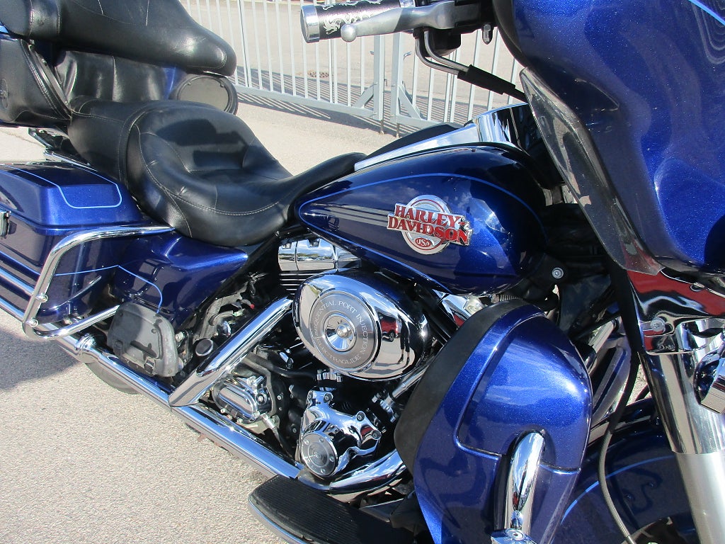 Harley-Davidson Electra Glid Ultra Classic 2006 - miniatyr 3