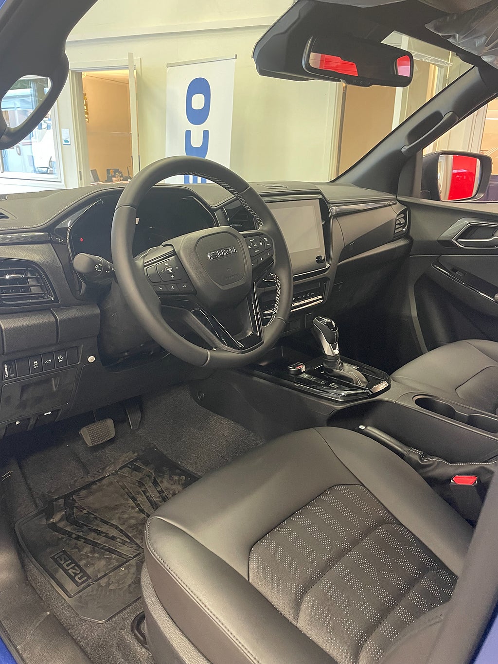 Isuzu D-max 2025 - miniatyr 8