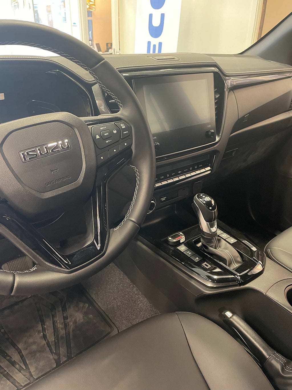 Isuzu D-max 2025 - miniatyr 9