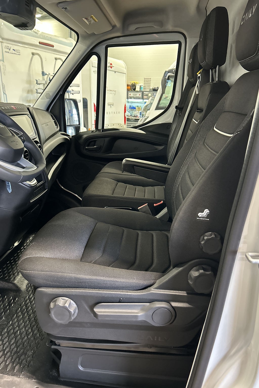 Iveco Daily 2026 - miniatyr 7